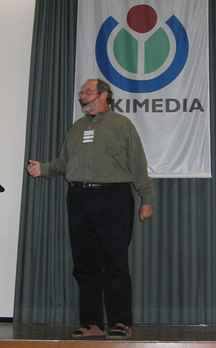 WardCunninghamAtWikiMania2005.jpg